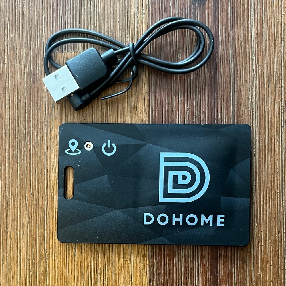 Rechargeable wallet tracker